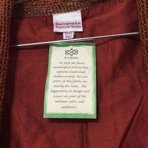Samprada Traditional Textiles One Size Maroon Vest Jacket - Picture 2 of 5